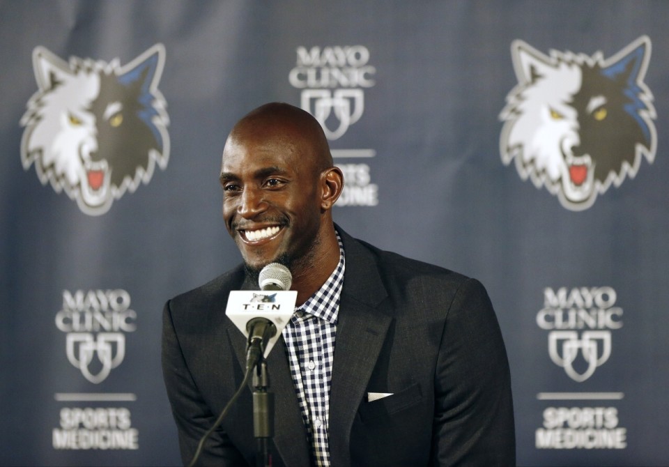 李政炫近9战场均22分4.9助攻，当选韩篮甲第二轮MVP（李政炫近9场场均22分4.9助攻，荣膺韩篮甲第2轮MVP）