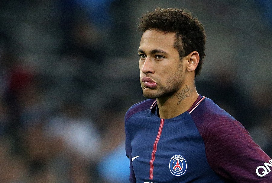 亚冠精英赛第五轮最佳球员候选：周定洋入选，林加德在列（亚冠精英赛第5轮最佳球员提名：周定洋入围，林加德上榜）