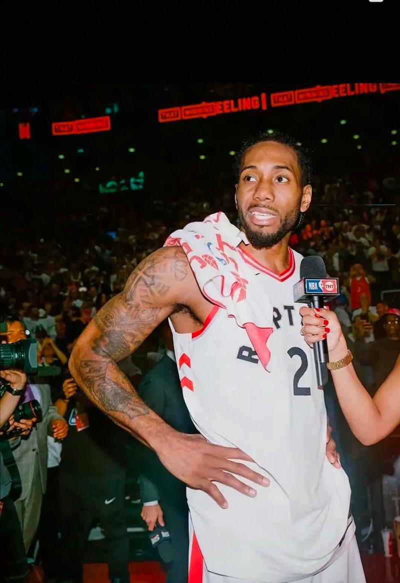 马克西姆：我曾为德泽尔比与萨索洛闹翻，愿追随他到任何地方（马克西姆：曾为德泽尔比与萨索洛翻脸，愿随他至天涯海角）