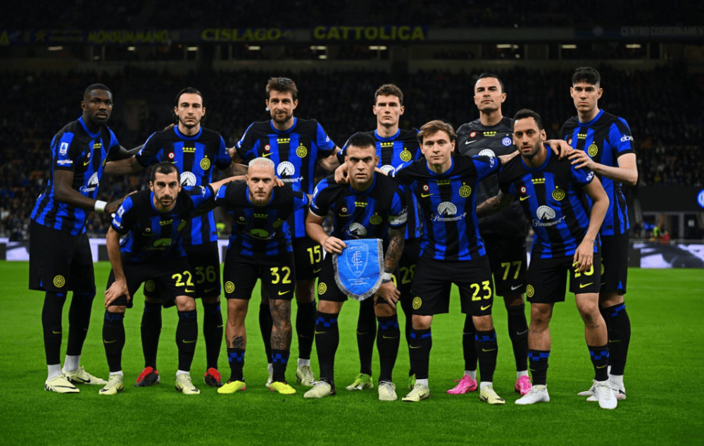 TA：斯通斯今夏不会离开曼城，胡桑诺夫计划留队（TA：斯通斯今夏将留守曼城，胡桑诺夫同样计划留队）