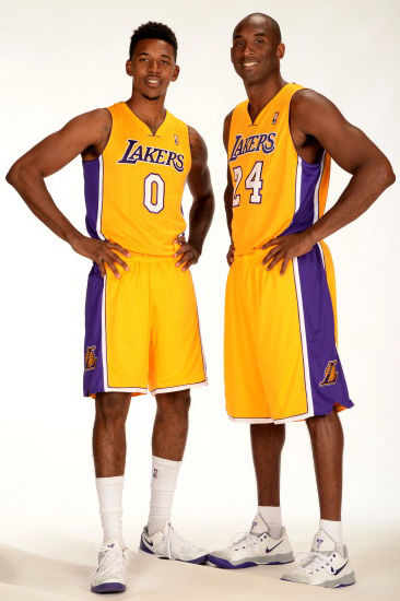 替补球员连续建功，证明球队深度（替补接连建功，凸显阵容厚度）