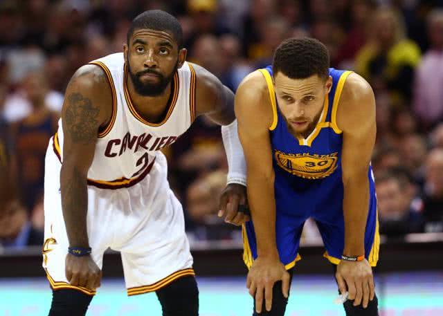 萨利巴：海因策帮了我们很多，他与我们的交流非常多（萨利巴：海因策对我们帮助很大，与我们沟通交流非常频繁）