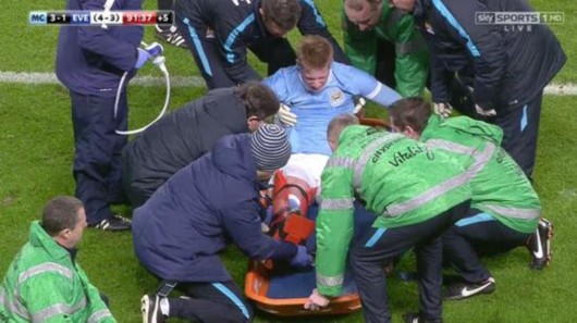 德罗西取热那亚生涯首胜，率队时隔239天再次意甲主场赢球（德罗西迎执教热那亚首胜，球队相隔239天再夺意甲主场三分）