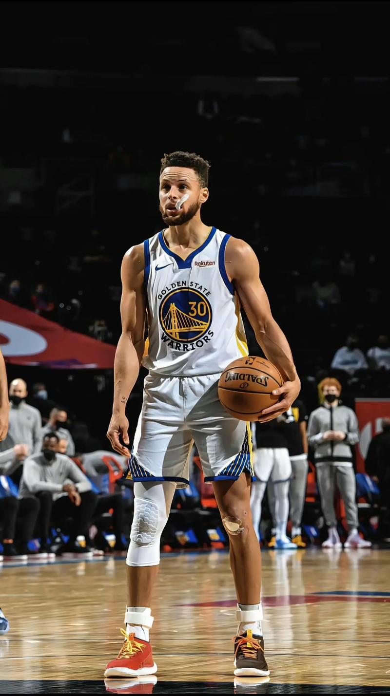 意媒：为避免球迷干扰，斯帕莱蒂决定尤文不在那不勒斯过夜（意媒：为防球迷滋扰，斯帕莱蒂安排尤文赛后不在那不勒斯留宿）