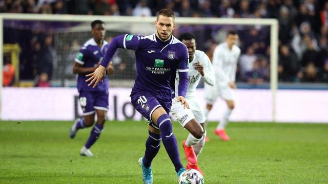 育世界女排 育世界女排